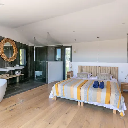Les Marcelle Bed & Breakfast *