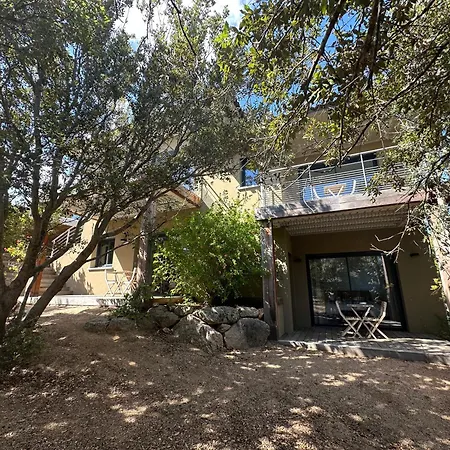 Les Marcelle Bed & Breakfast 4*